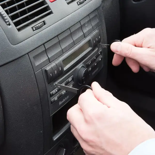 Zestaw do demontażu radia i nawigacji, 20 szt. 20 szt. - Silverline