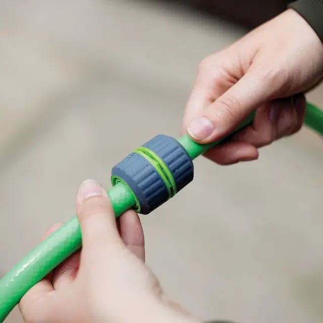 Złączka naprawcza do węży z miękkim uchwytem 1/2 cala - Silverline