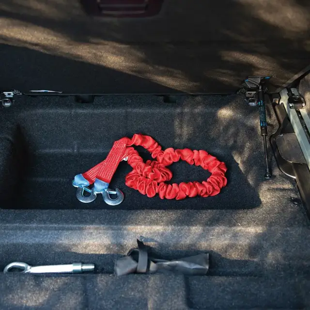 Elastyczna lina holownicza 4 t 4 m x 50 mm - Silverline