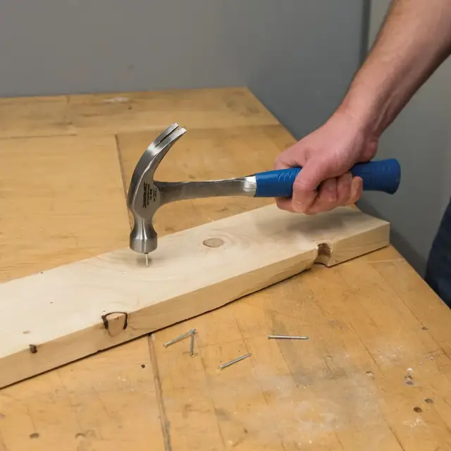 Młotek stolarski - kuty 16 oz (454 g) - Silverline