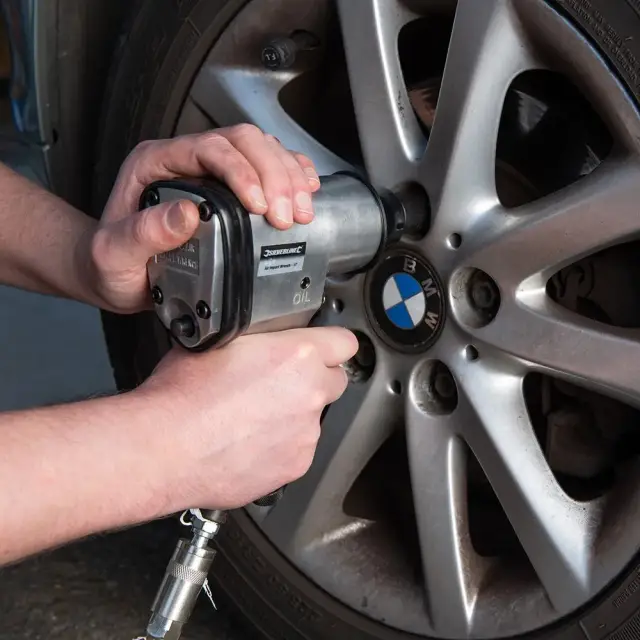 Pneumatyczny klucz udarowy 1/2 cala - Silverline