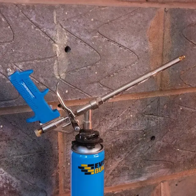 Solidny pistolet do PU pianki montażowej 200 ml - Silverline