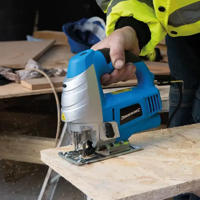 Wyrzynarka z laserem 710 W 710 W - Silverline