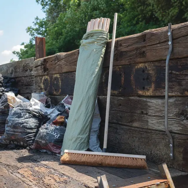 Trzonki do mioteł 1200 mm x ø 24 mm, 50 szt. - Silverline