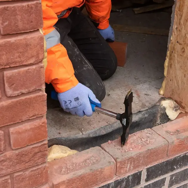 Młotek z podwójnymi końcówkami ze stalowym trzonkiem 25 oz (709 g) - Silverline