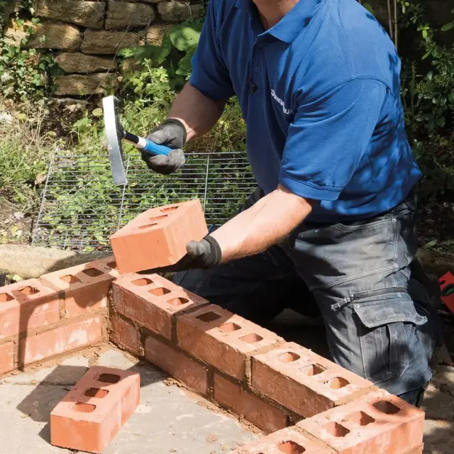 Młotek murarski z trzonkiem stalowym 16 oz (454 g) - Silverline