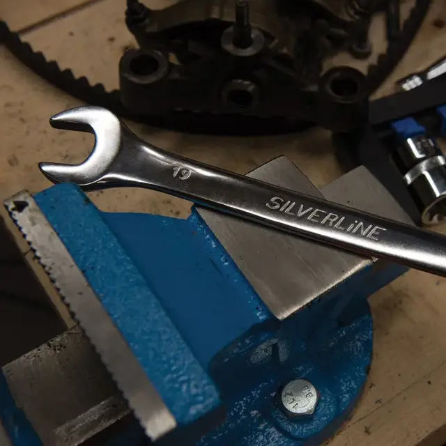 Klucz płasko-oczkowy 19 mm - Silverline